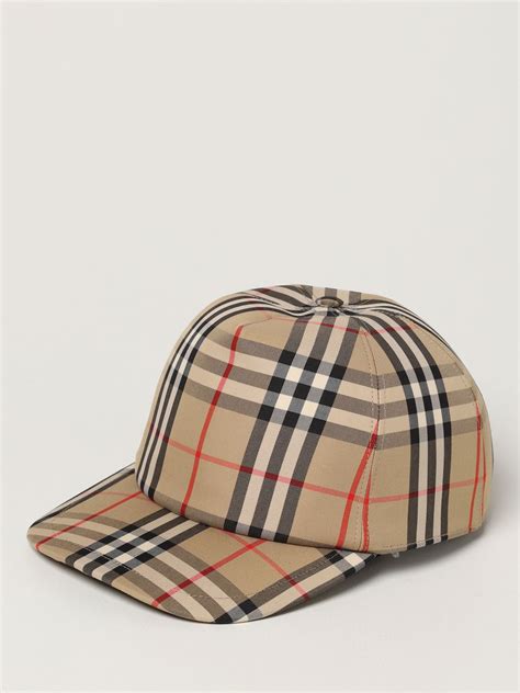 Gorro burberry .